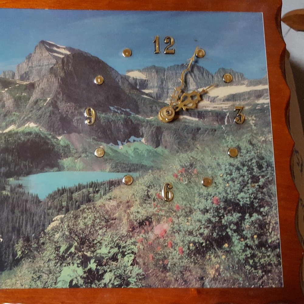 Vintage Handcrafted Clock - Picture 3 of 4